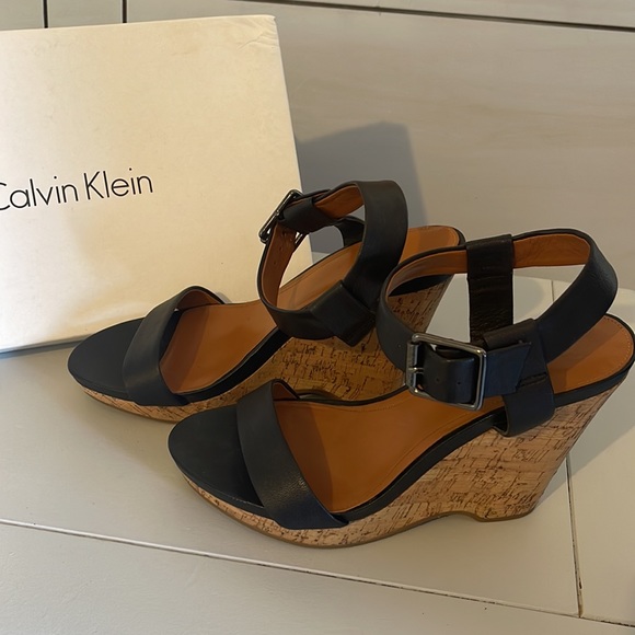 Calvin Klein Black Leather & Cork Wedges Sz 10 - Picture 2 of 11